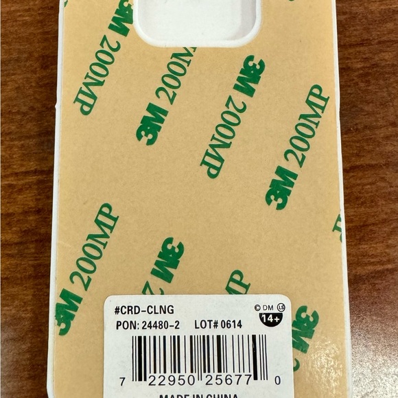 The Card Cling - Silicone Wallet Card Holder for your phone - Picture 3 of 4